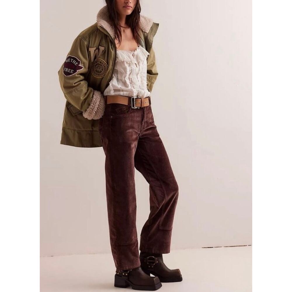 NWT Free People Risk Taker‎ Corduroy Straight Jeans in Chocolate Truffle